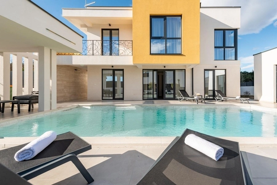 1 - vendita casa vista mare pridraga regione zaratina croazia