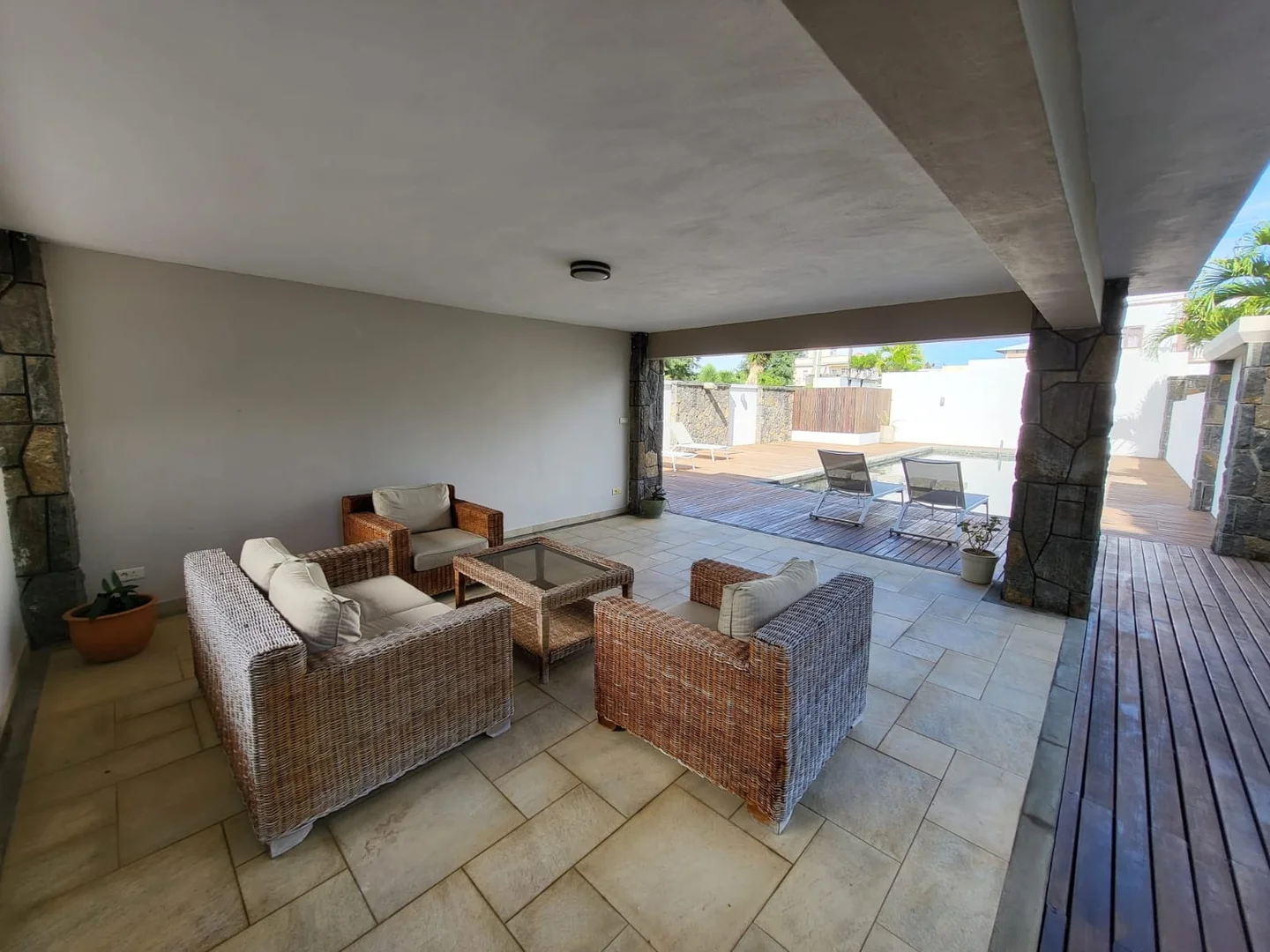 2 - vente appartement plage à pied pereybere rivière du rempart île maurice
