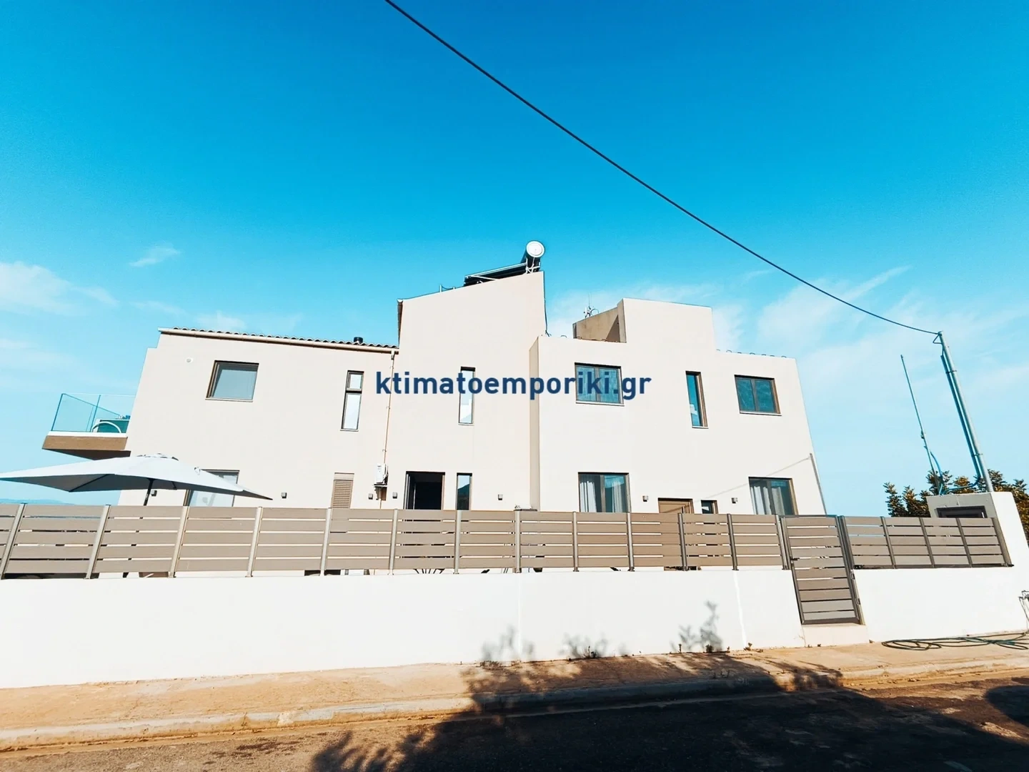 2 - vente maison vue mer chorafakia crète grèce