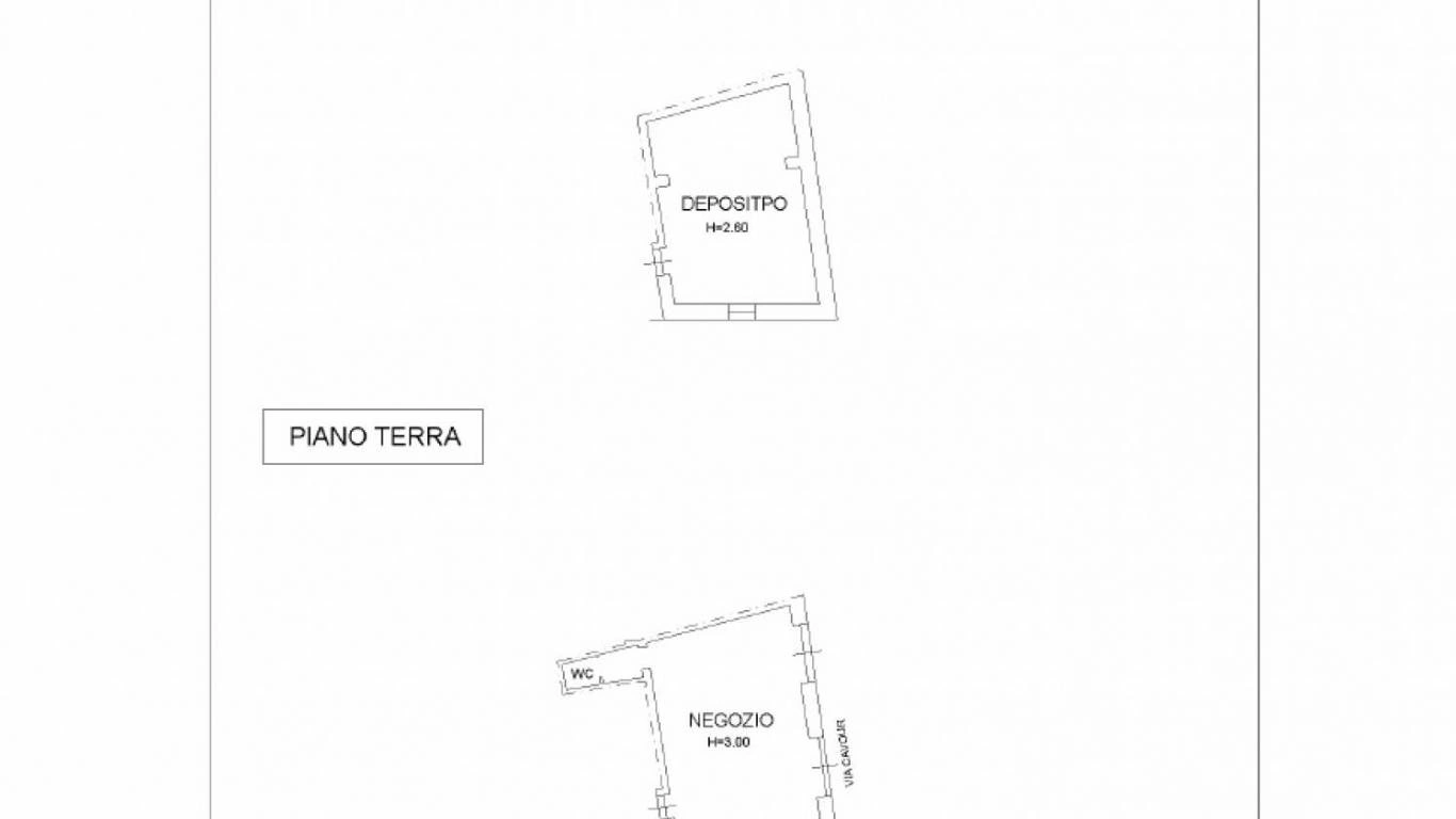 2 - venda espaço comercial fano marcas itália