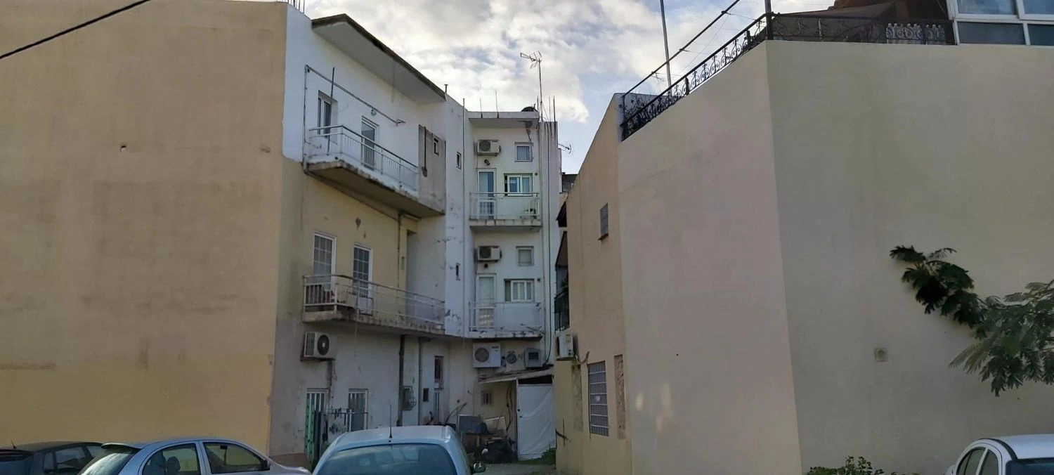 2 - venda apartamento tympáki creta grécia
