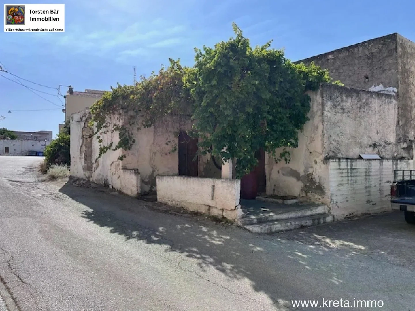 2 - house for sale in vori crete greece