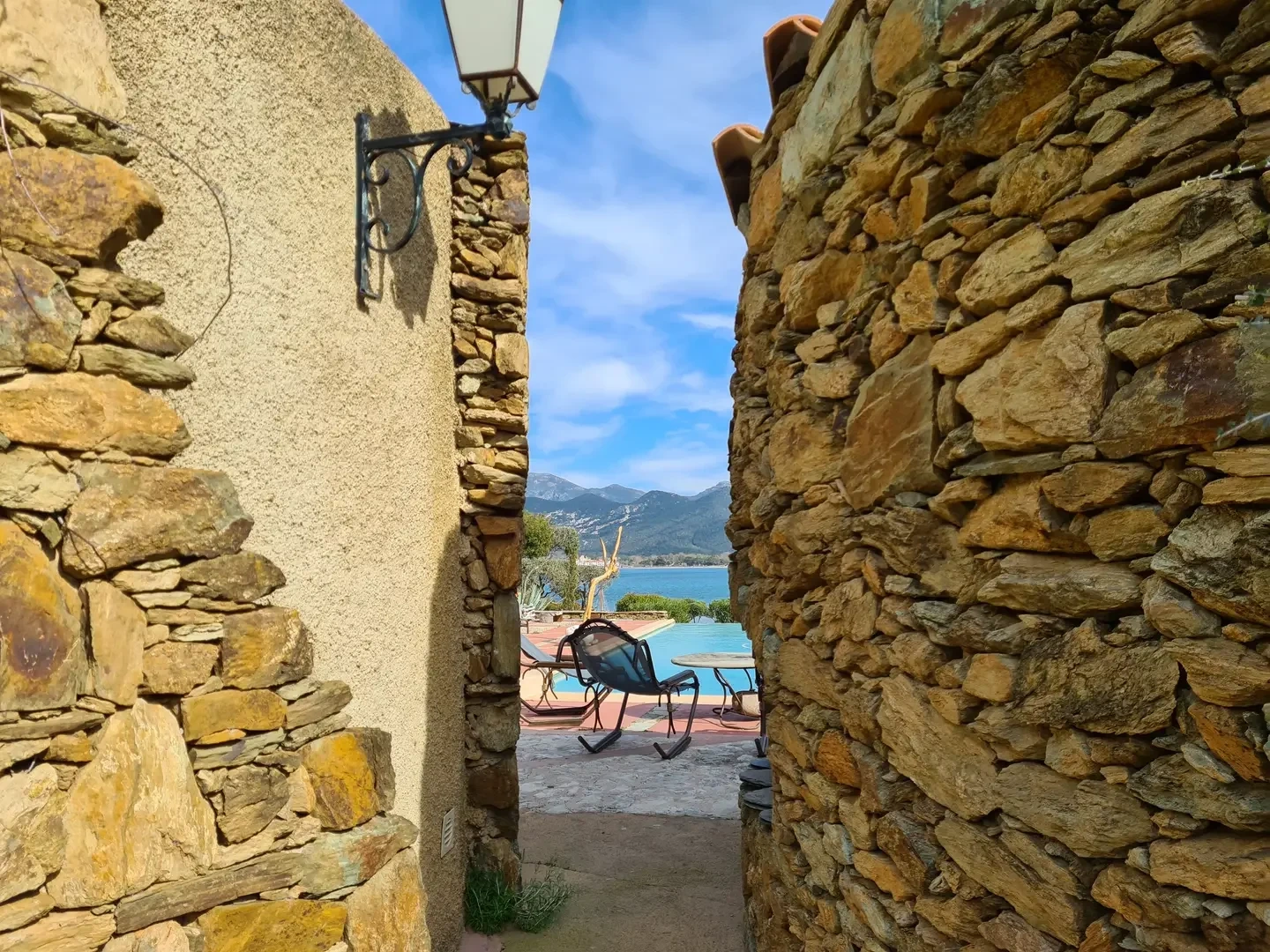 2 - vente propriété pieds dans l'eau saint-florent corse (haute) france