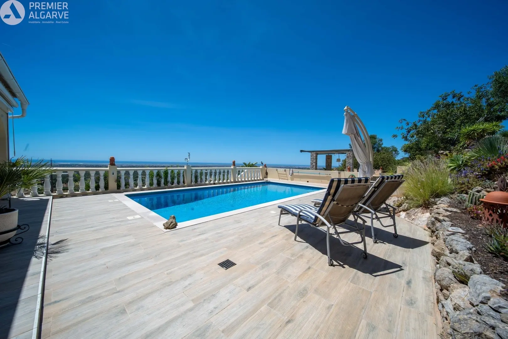 2 - venta casa estoi algarve portugal