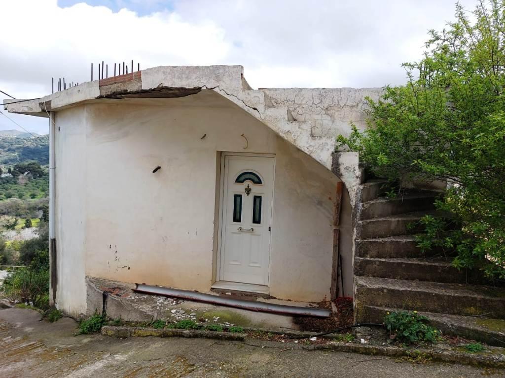 2 - venda casa mésa moulianá creta grécia