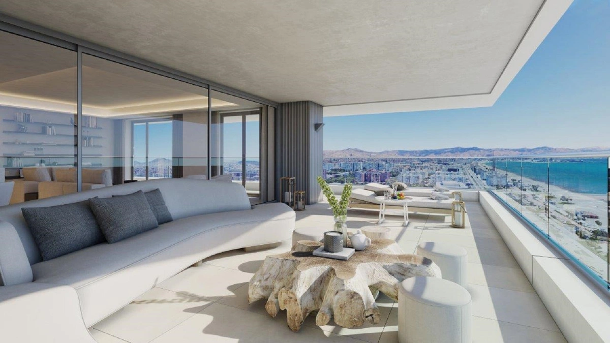 Apartamento vista al mar con 4 dormitorios