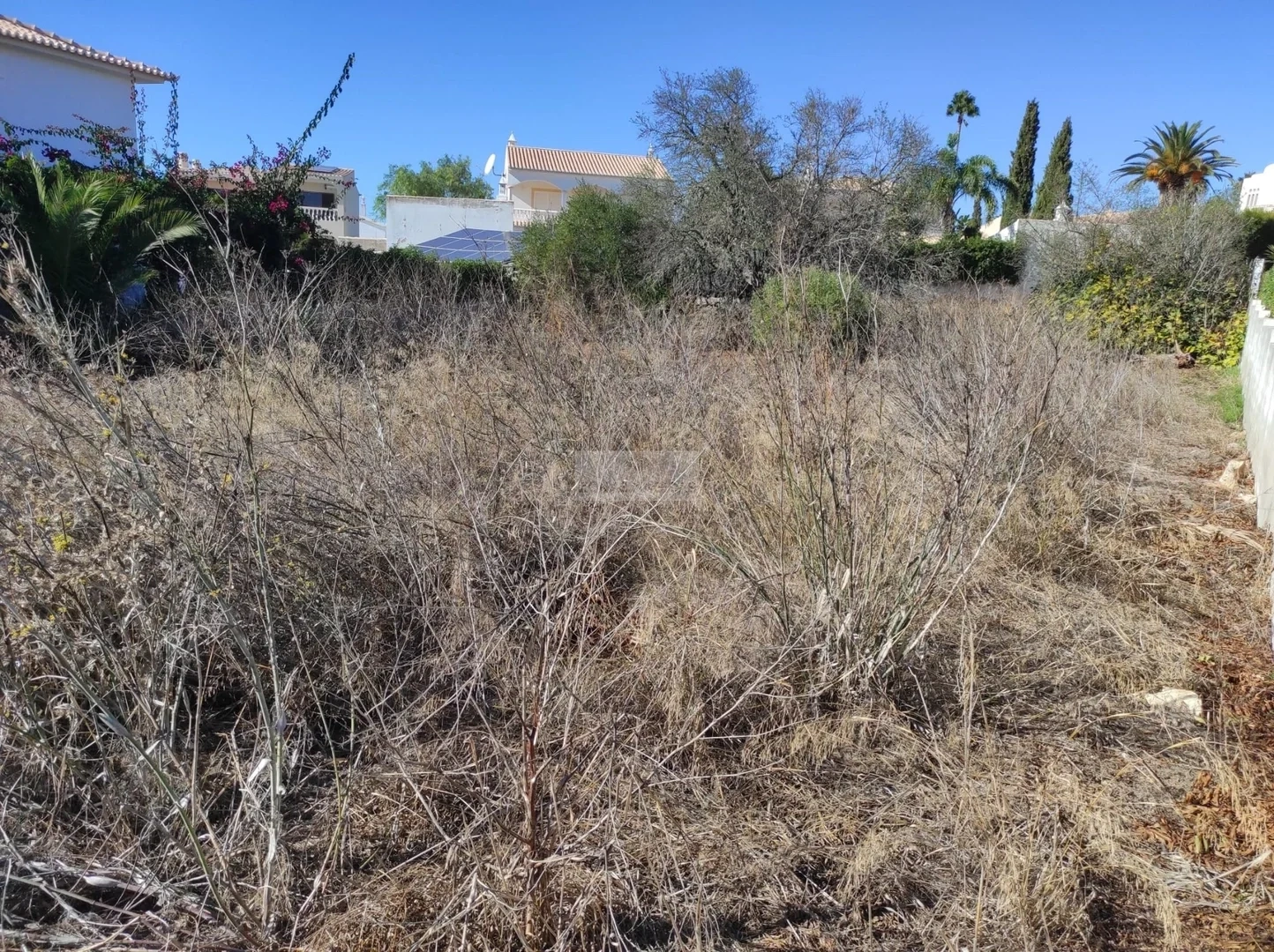 2 - venta terreno praia da luz algarve portugal