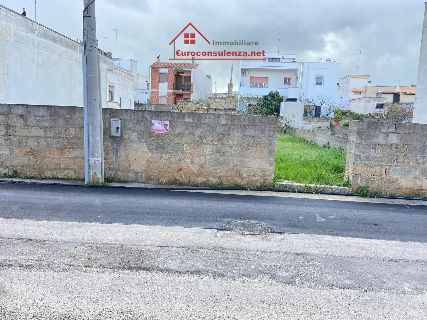 2 - venta terreno melissano apulia italia