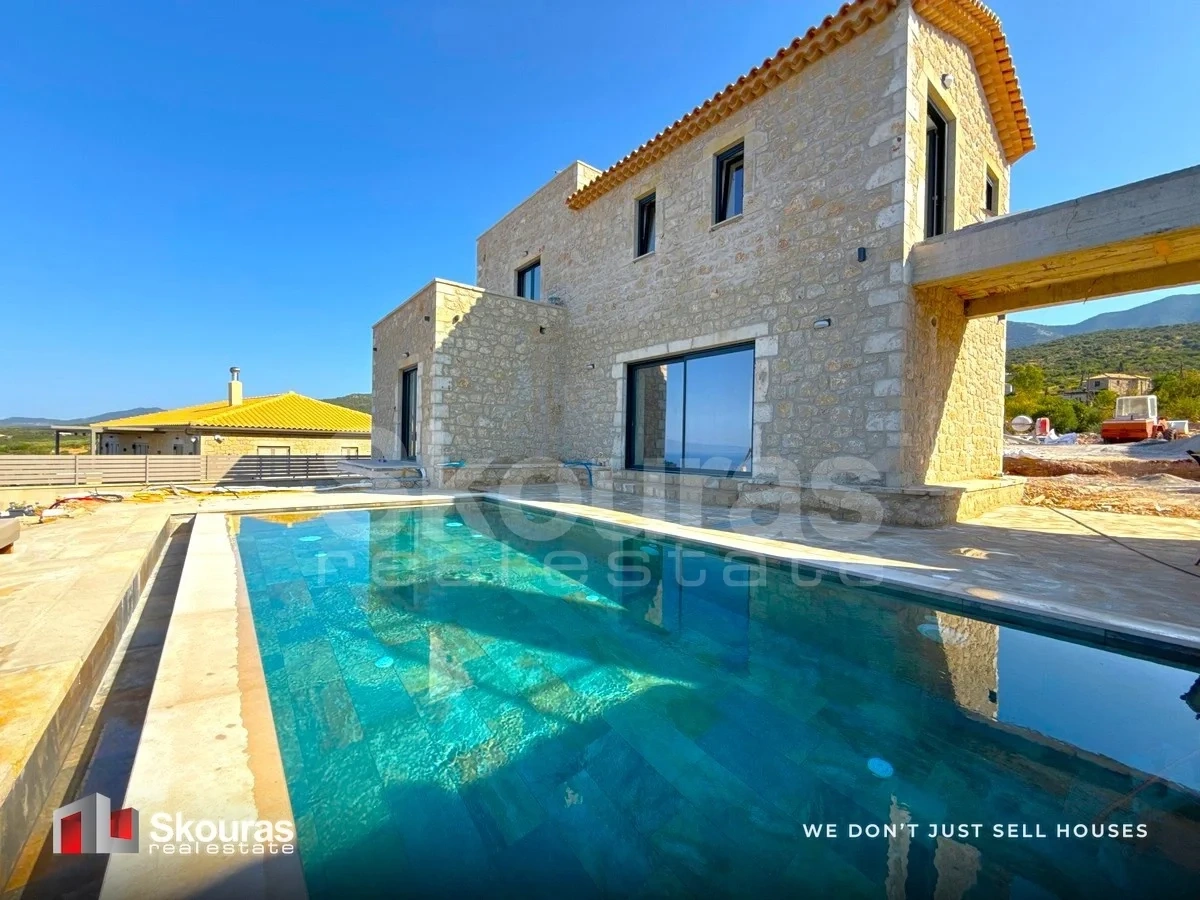 Maison vue mer avec piscine