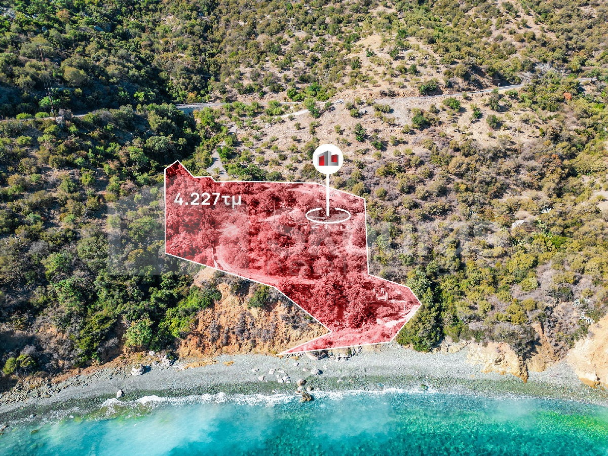 Terreno vista mare di 4 227 m²