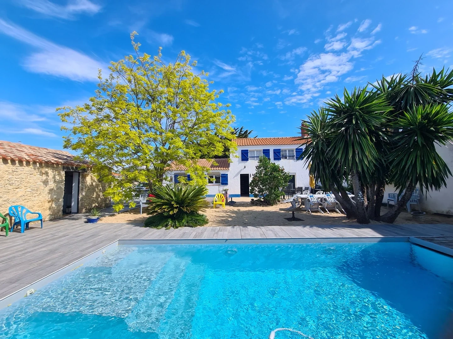 1 - house for sale in l'épine vendée france