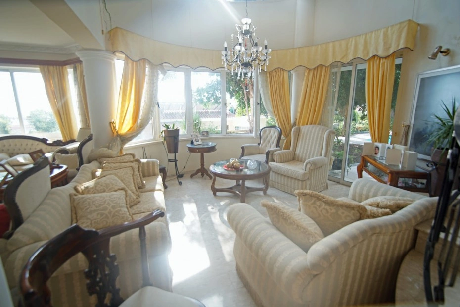 1 - vente villa pieds dans l'eau paphos paphos chypre