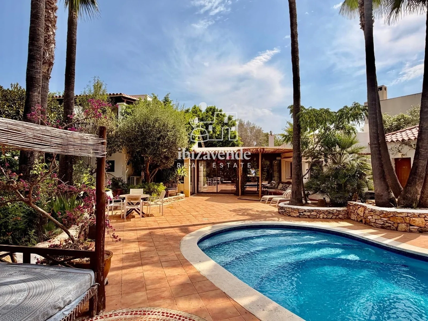 1 - vendita villa spiaggia a piedi santa eulalia del río ibiza - baleari spagna