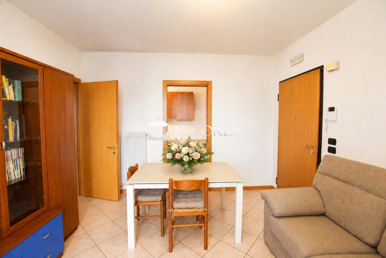 2 - vendita appartamento montebelluna veneto italia