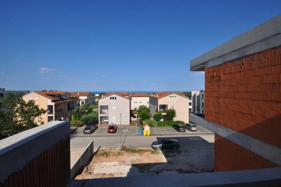 2 - продажа квартира ноги в воде poreč истрия хорватия