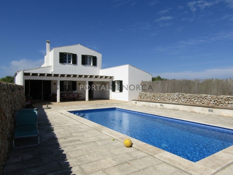 Casa con piscina