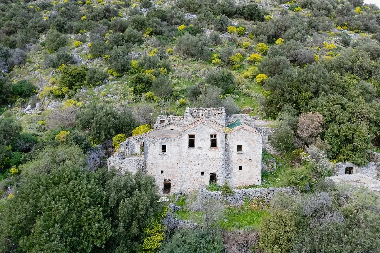 2 - venta terreno vista al mar east mani peloponeso grecia