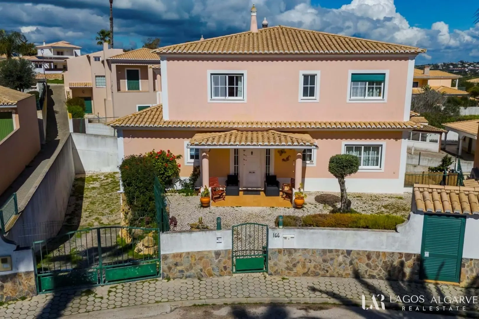 Casa con 5 dormitorios