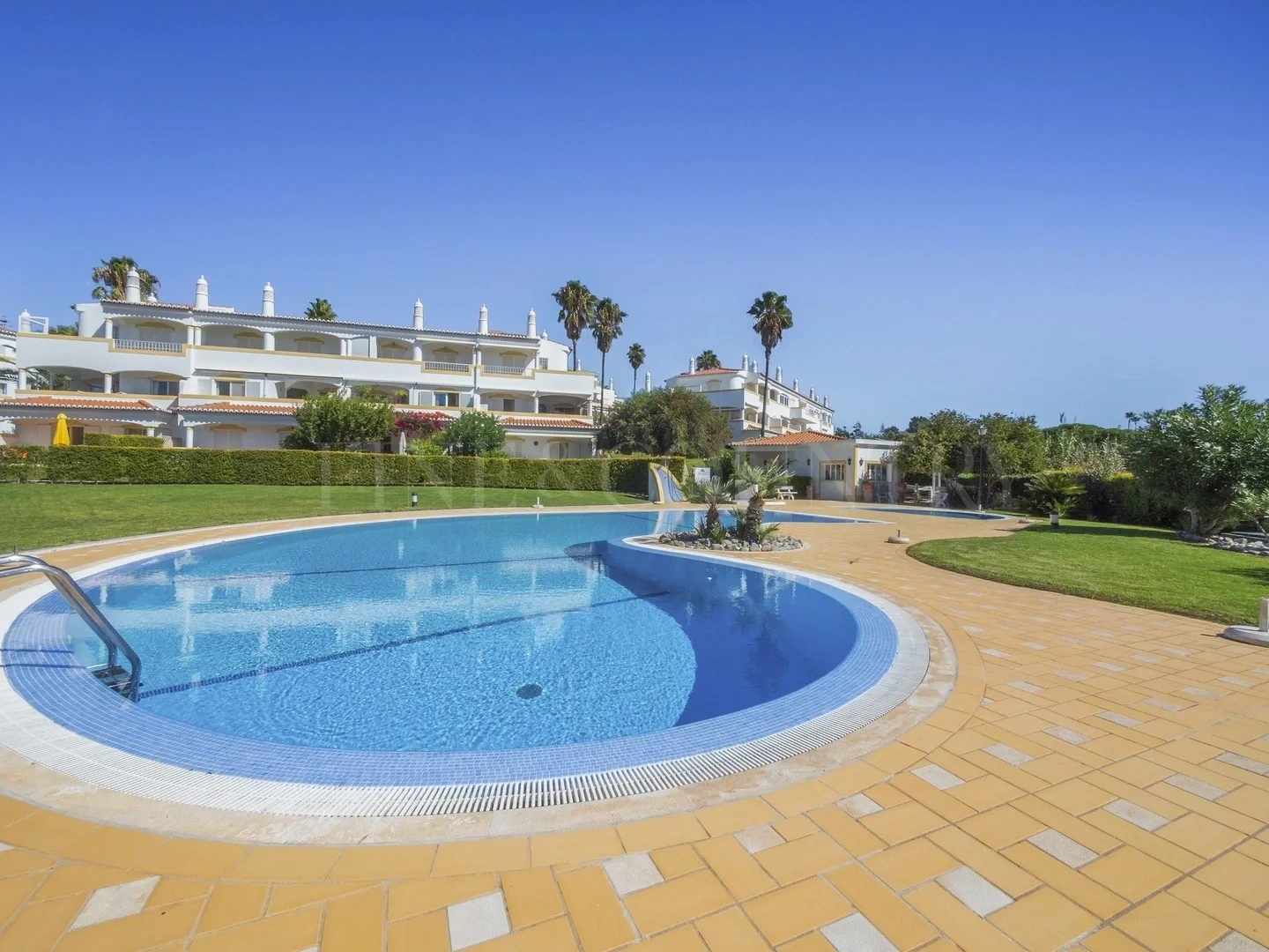 2 - apartment for sale in carvoeiro algarve portugal