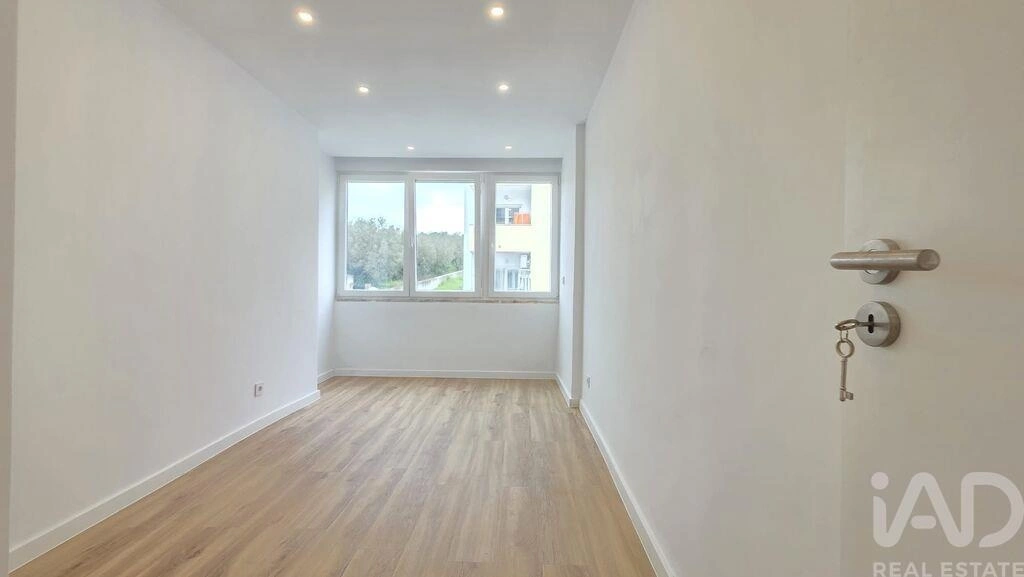2 - apartment for sale in loures lisbon region portugal