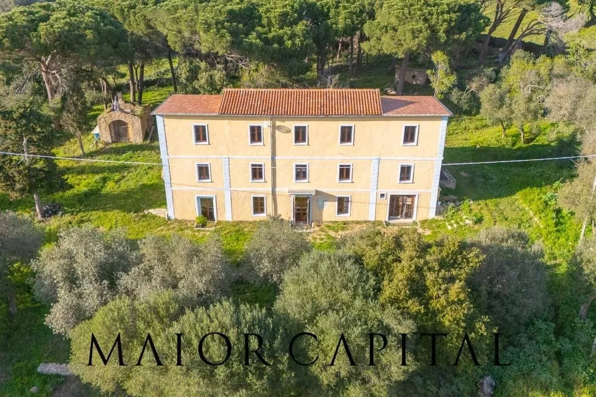 2 - venta casa luogosanto cerdeña italia