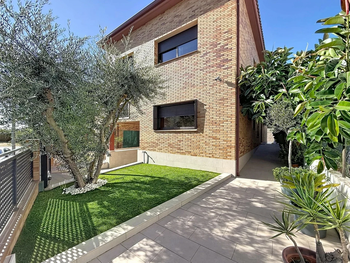 2 - house for sale in pineda de mar catalonia spain