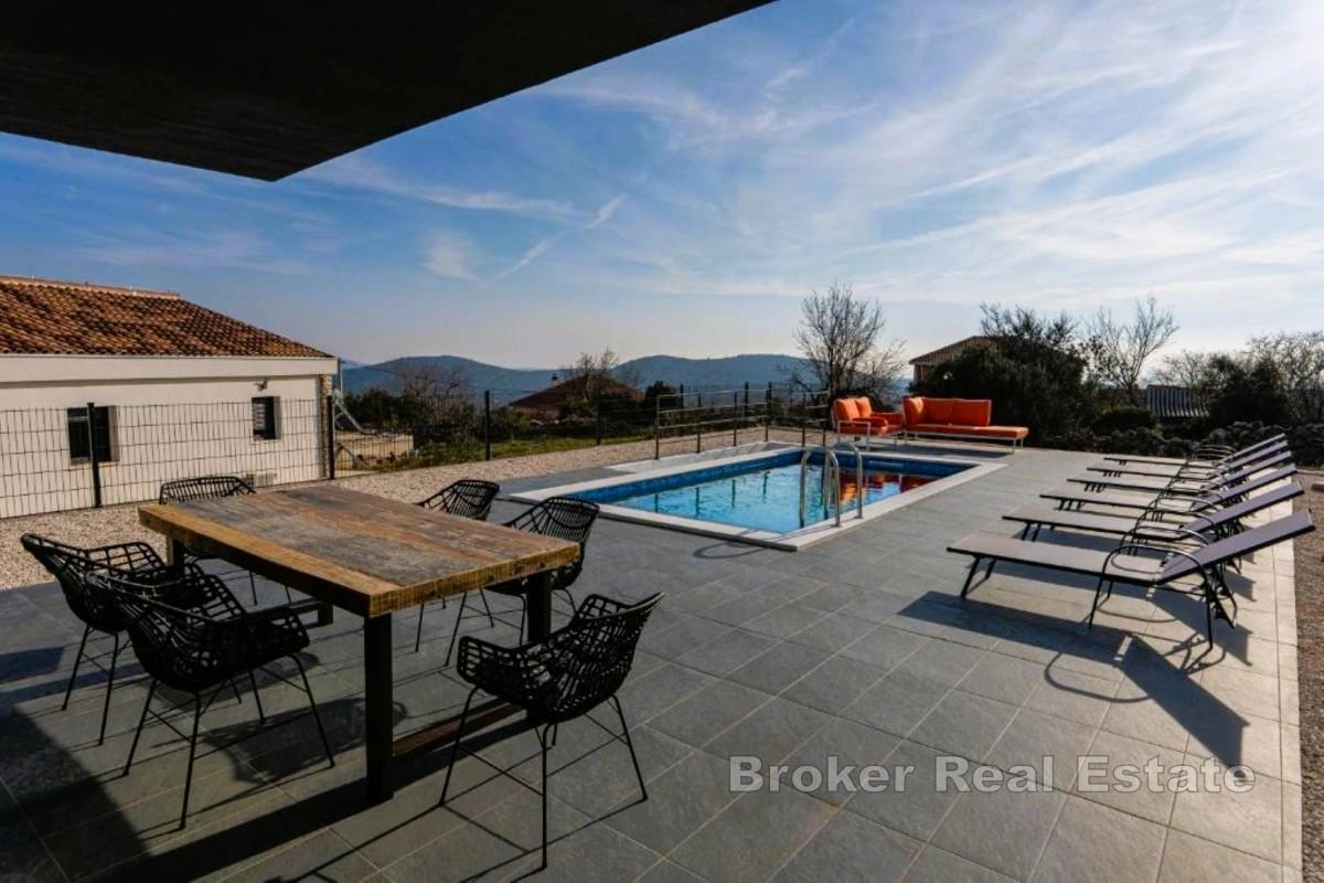 2 - venta casa vista al mar marina split-dalmacia croacia