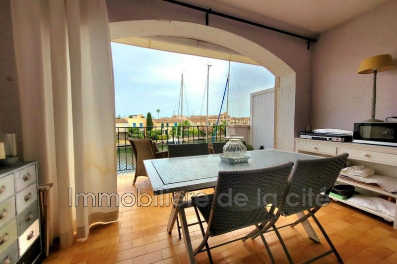 1 - verkoop appartement port grimaud var frankrijk