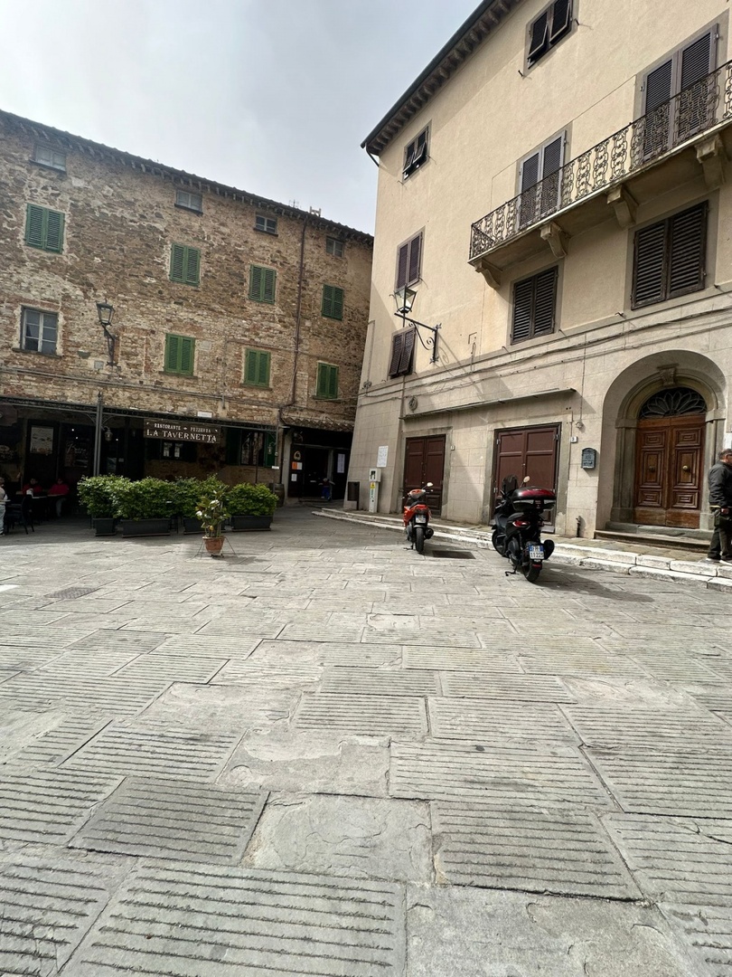 1 - beach walk business for sale in campiglia marittima tuscany italy