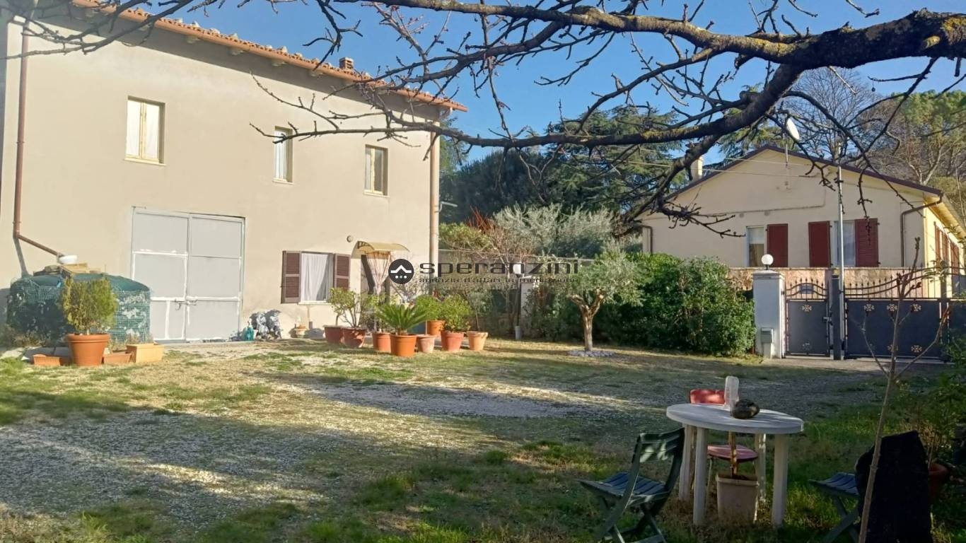 2 - venda casa fossombrone marcas itália