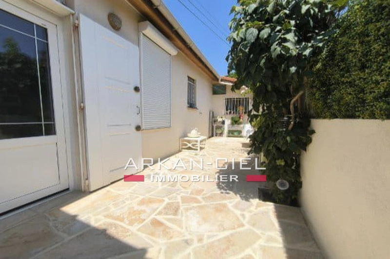 2 - house for sale in antibes alpes-maritimes france