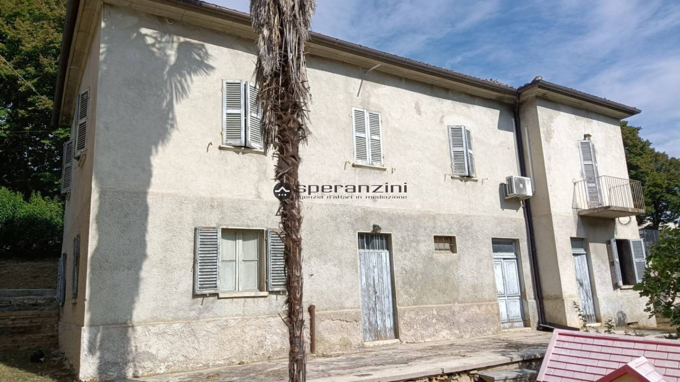 2 - venda casa fossombrone marcas itália
