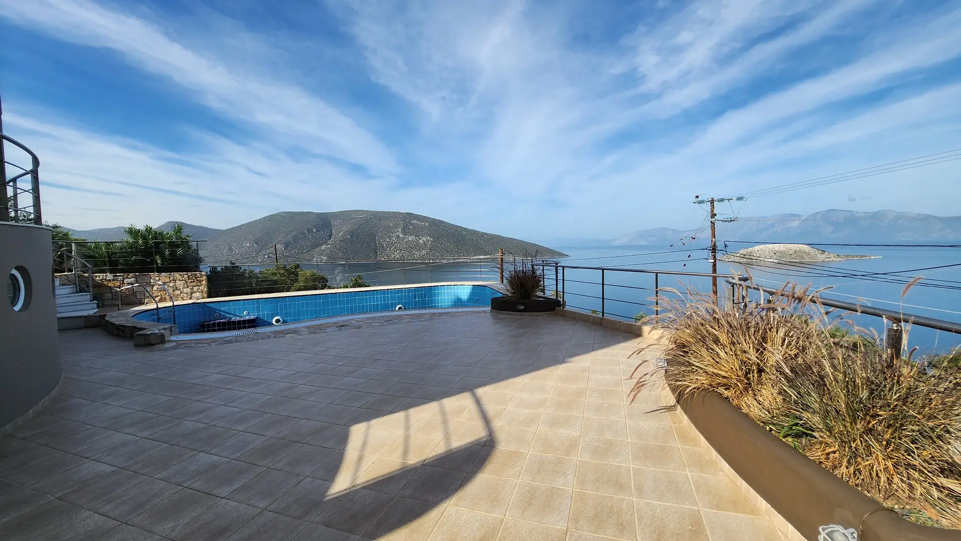 2 - venda casa vista de mar loukísia grécia central grécia