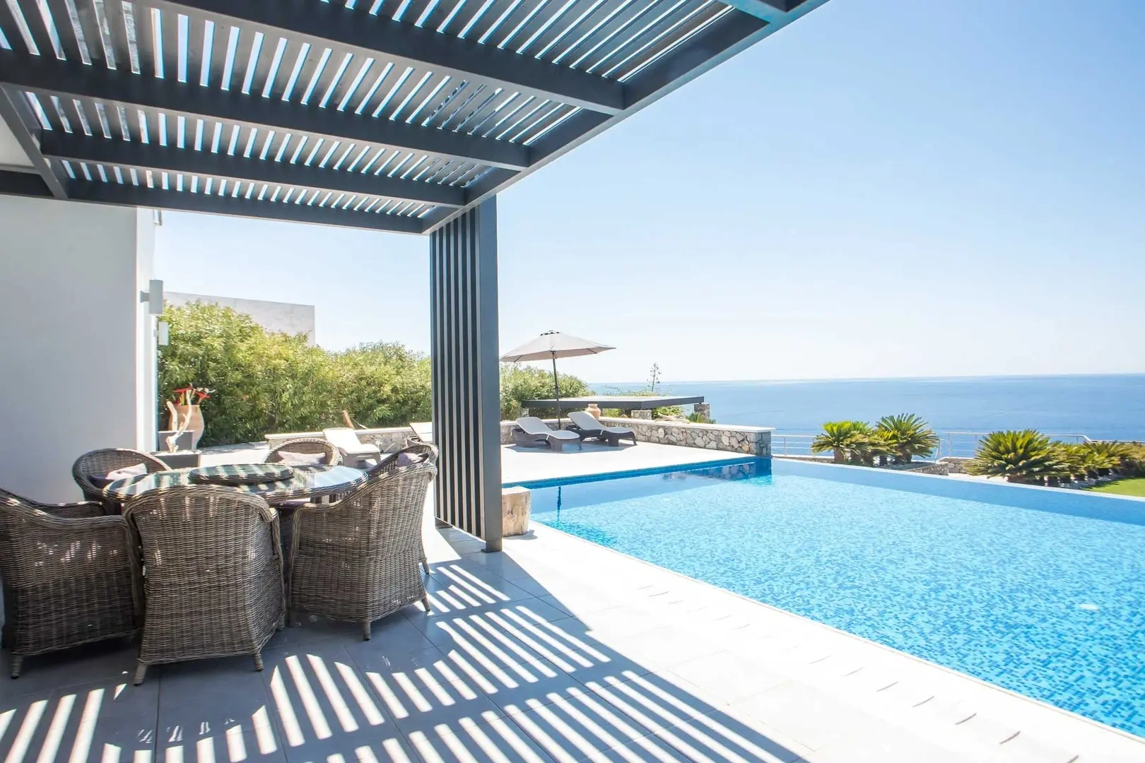 2 - venda villa péfkos creta grécia