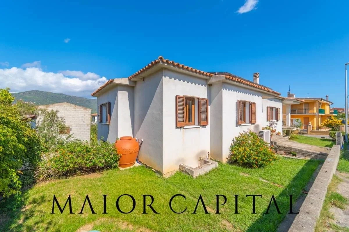 2 - venda casa torpe' sardenha itália