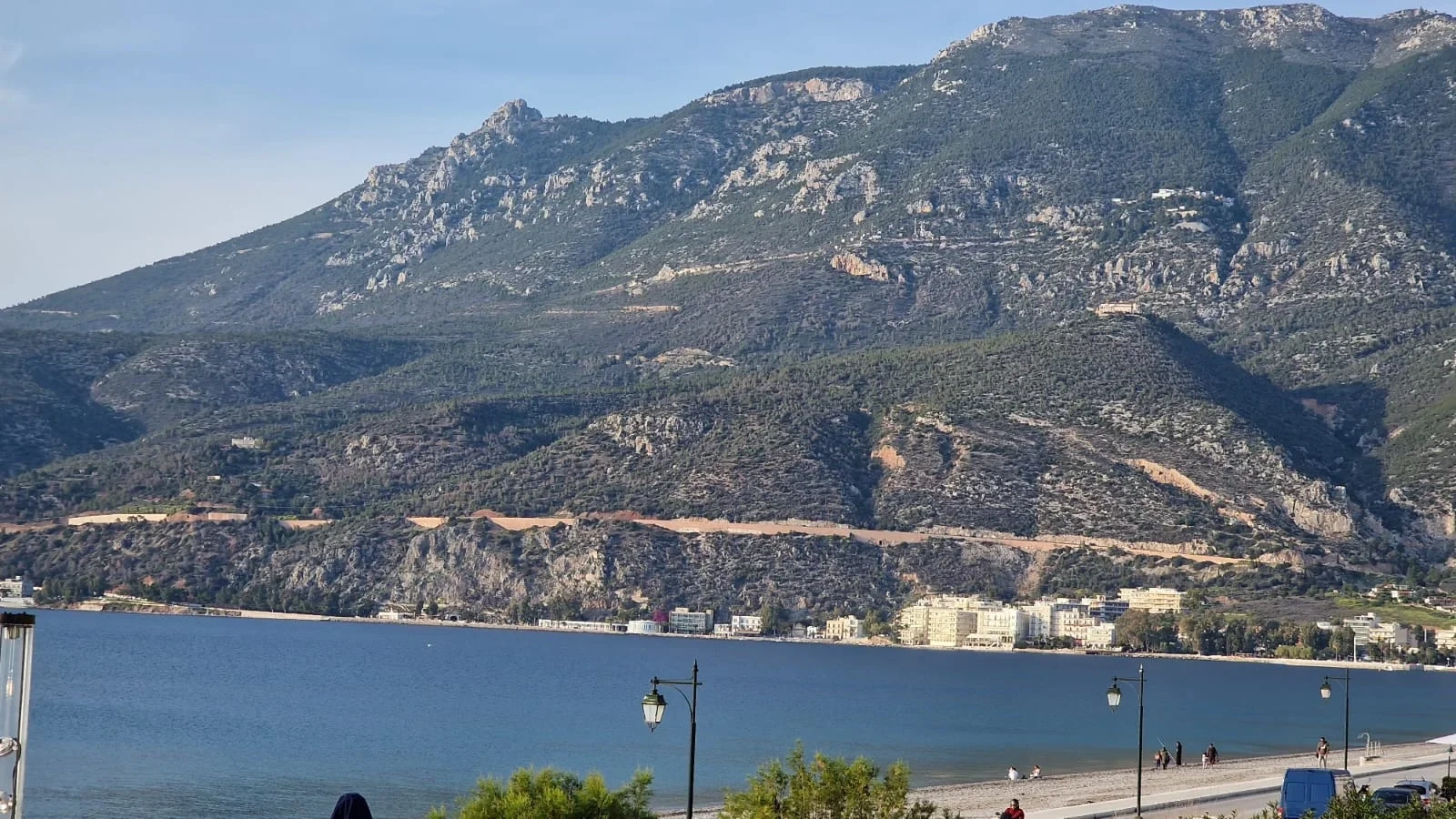 2 - venda apartamento frente ao mar loutráki peloponeso grécia