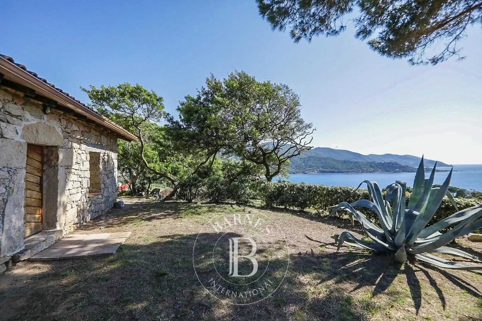 2 - venta villa vista al mar ajaccio córcega del sur francia