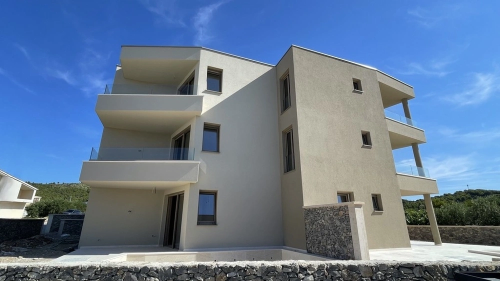 2 - sea view apartment for sale in tribunj šibenik-knin croatia