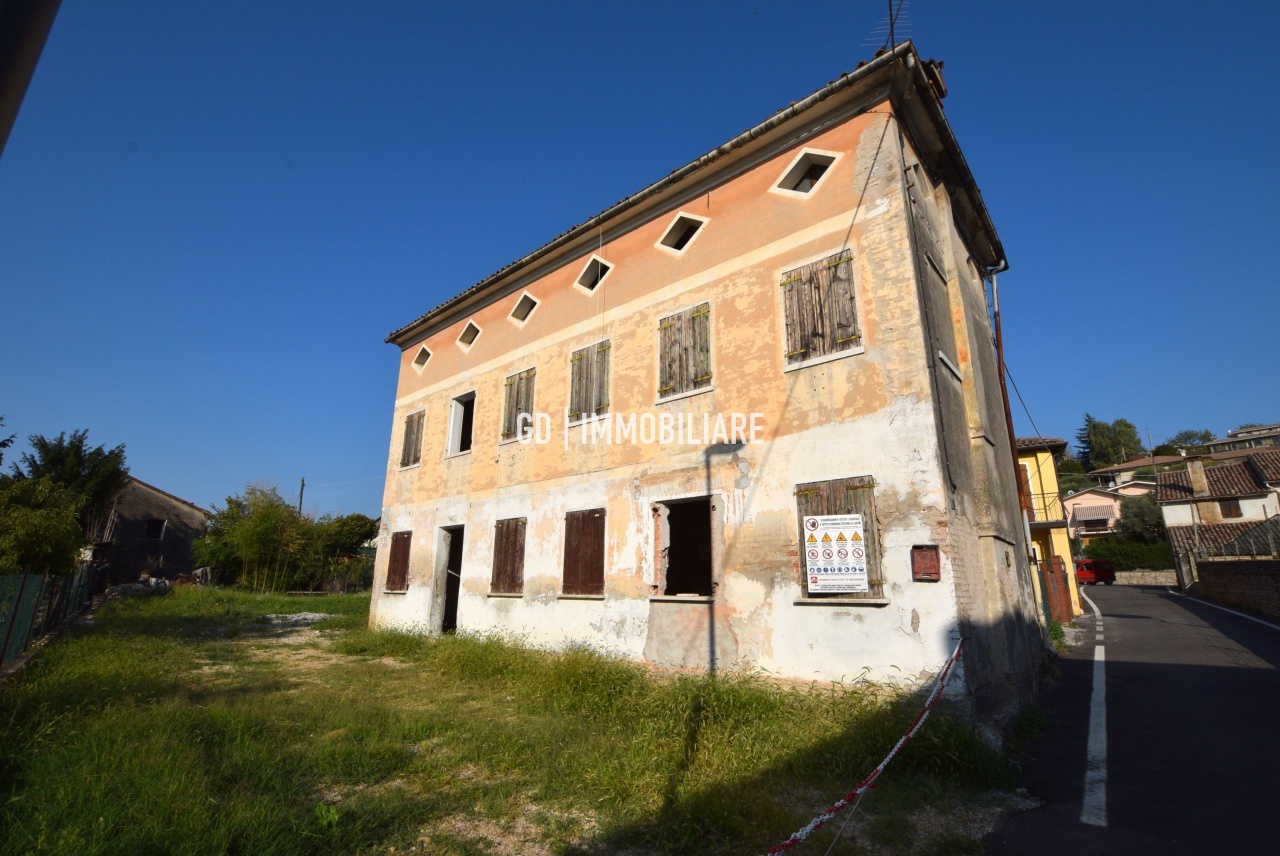 1 - venta casa cornuda véneto italia