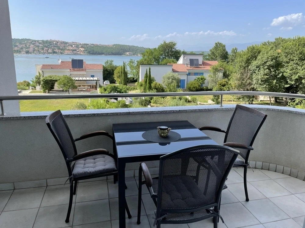 Apartamento vista de mar com 1 quarto