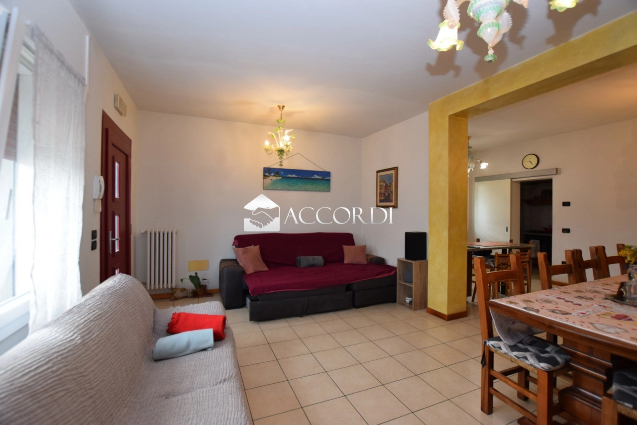 2 - venta casa volpago del montello véneto italia