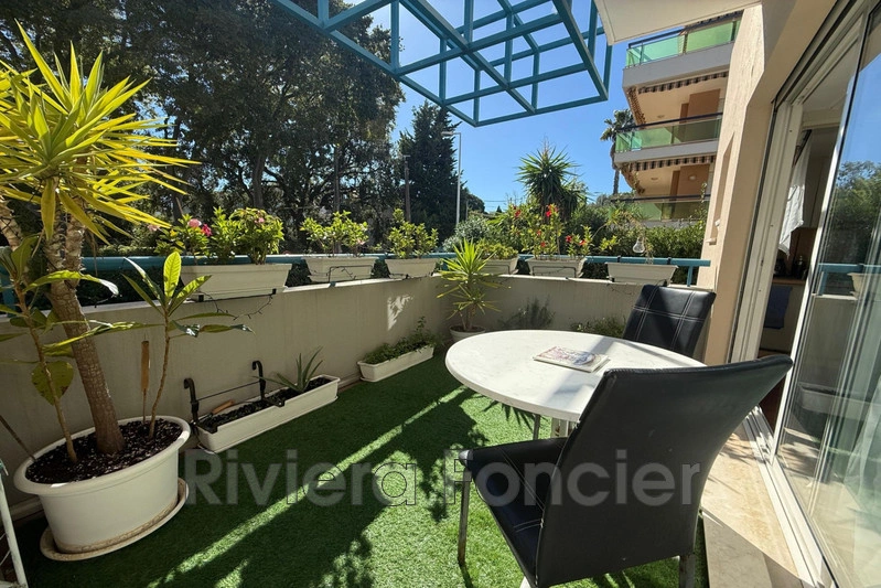 Apartamento a pie de playa con terraza
