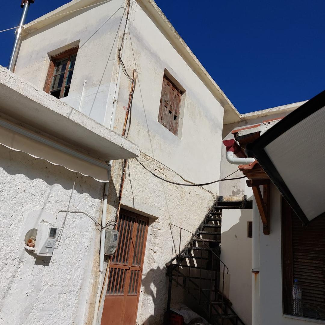 2 - venda casa vista de mar sfáka creta grécia