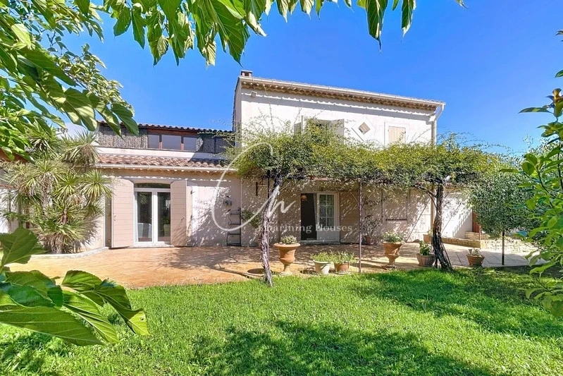 2 - venta casa maillane bocas del ródano francia