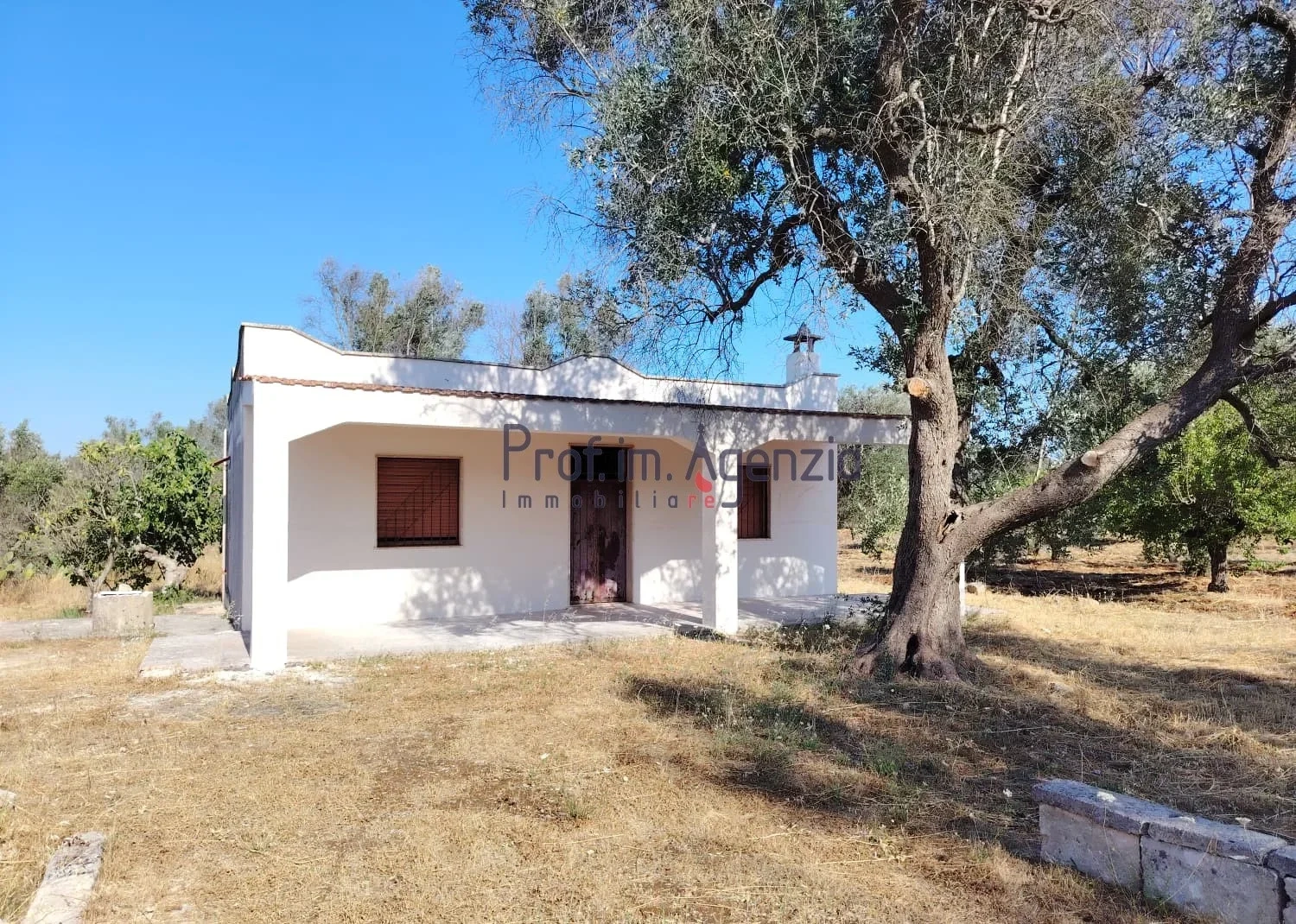 2 - vente maison san michele salentino pouilles italie