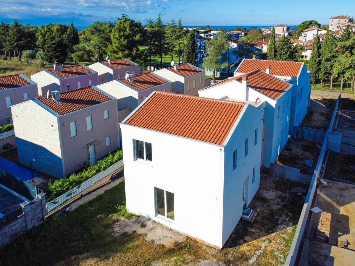 1 - beach walk house for sale in funtana istria croatia
