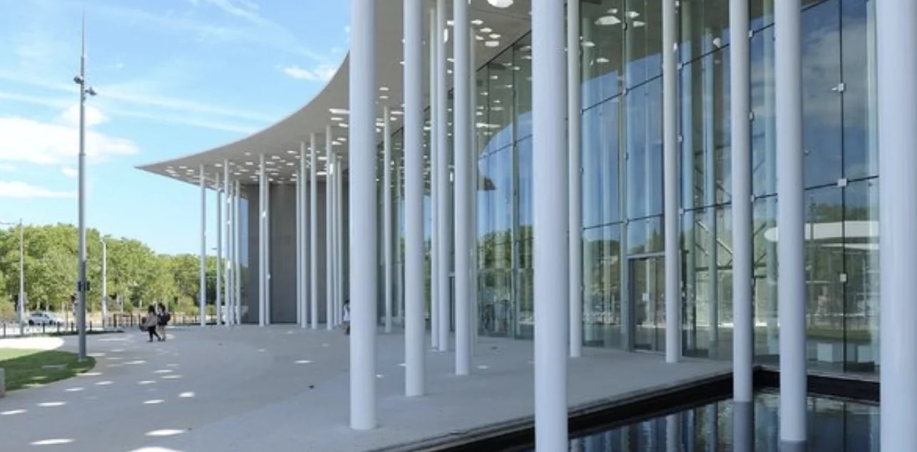 1 - vendita stabile montpellier herault francia