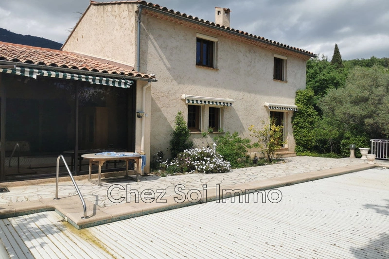 Casa con piscina