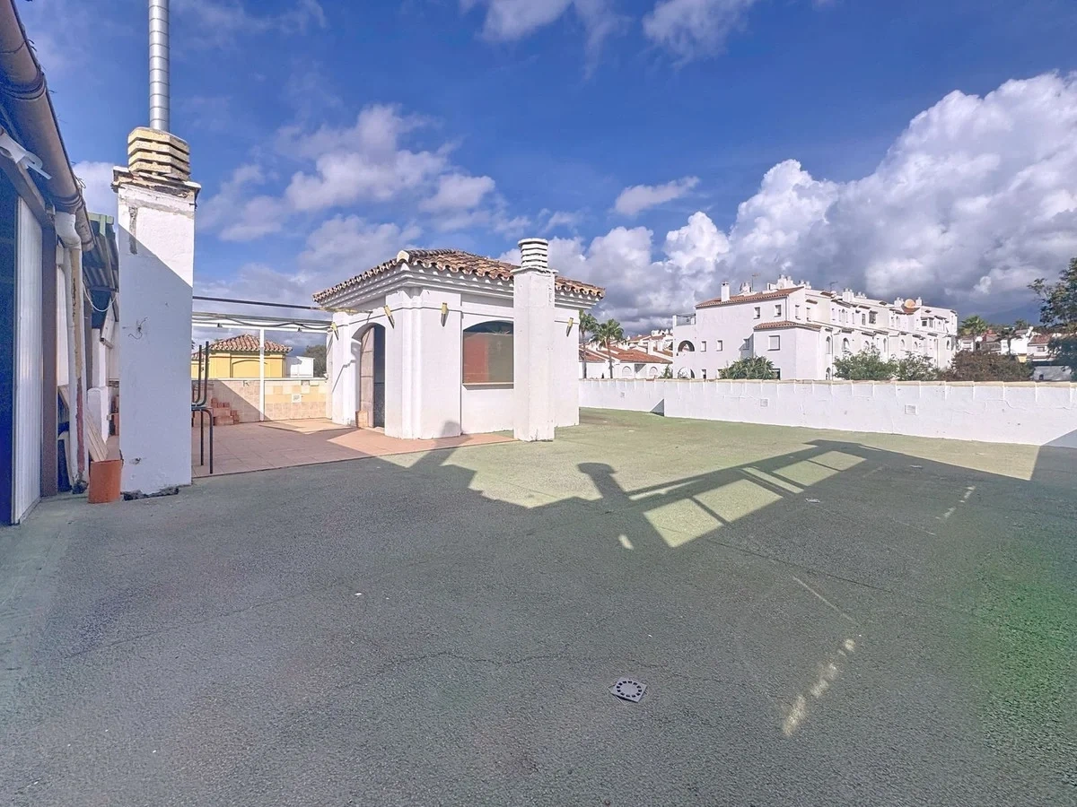 2 - verkoop winkel estepona - costa del sol andalusië spanje