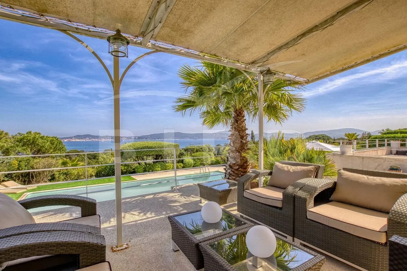 2 - affitto vacanze casa vista mare grimaud var francia